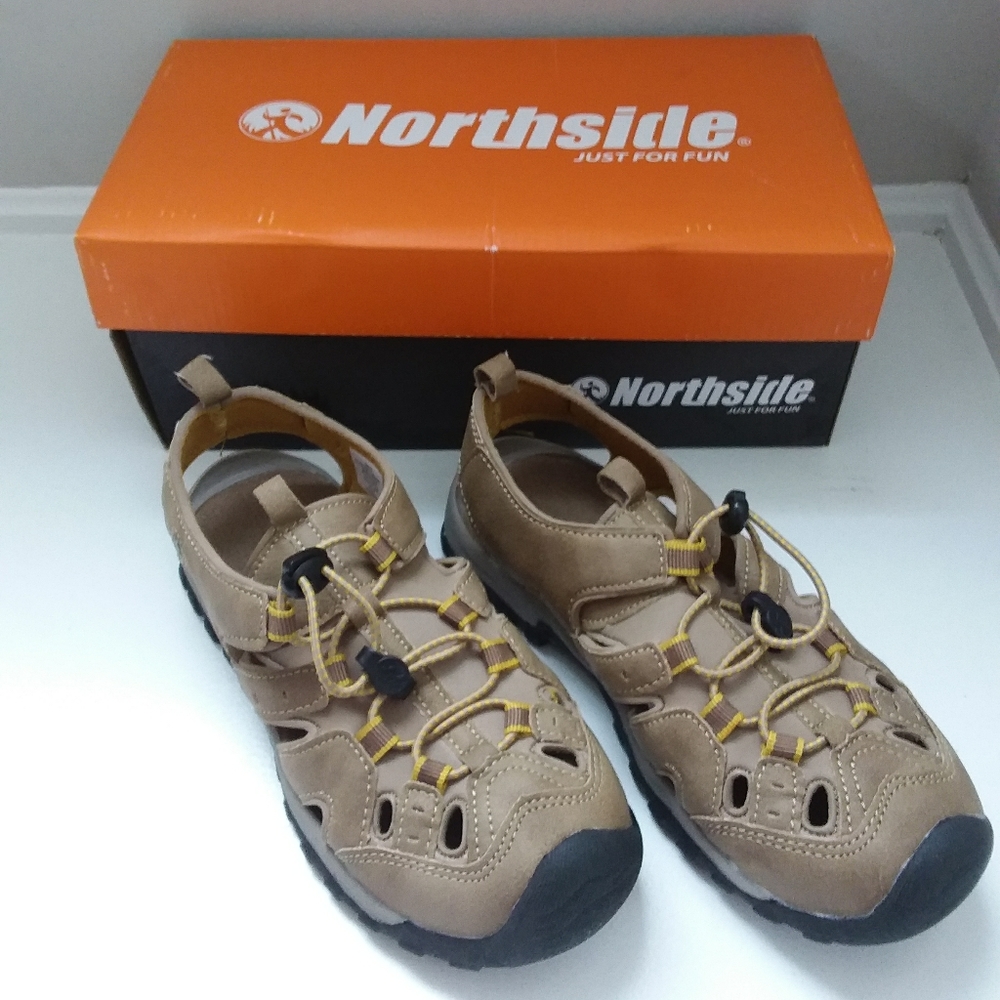 New Northside sandals big kid size 3 (ladies 5)